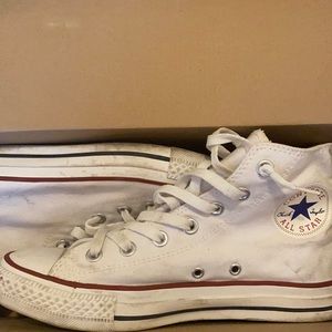 White converse sneakers